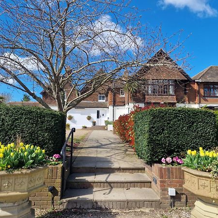 Tottington Manor Hotel Henfield Buitenkant foto