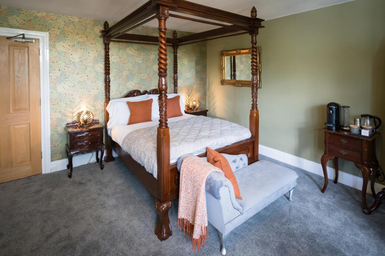 Tottington Manor Hotel Henfield Buitenkant foto