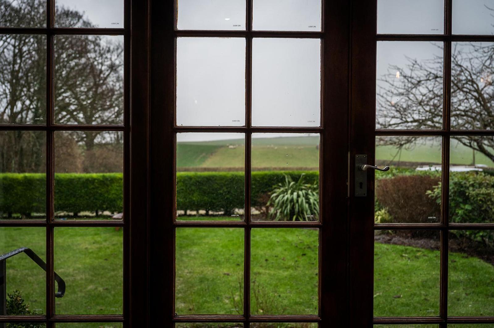 Tottington Manor Hotel Henfield Buitenkant foto
