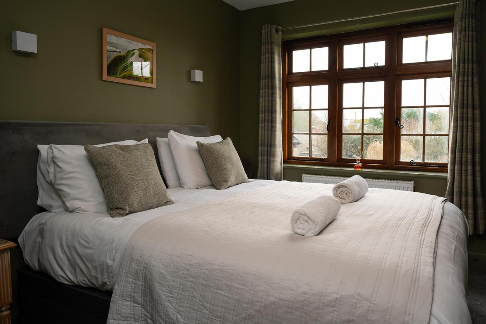 Tottington Manor Hotel Henfield Buitenkant foto