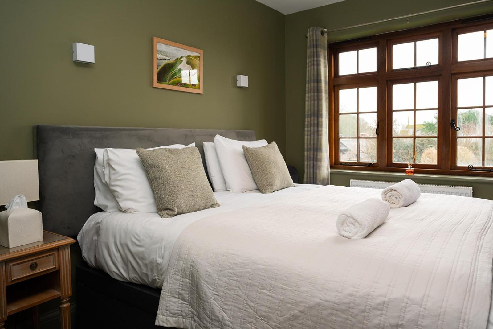 Tottington Manor Hotel Henfield Buitenkant foto